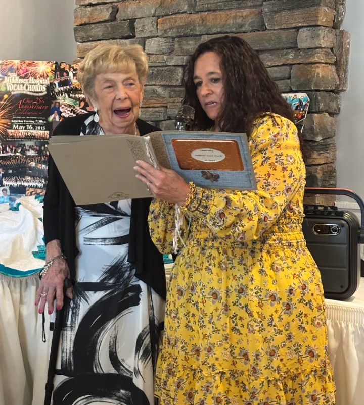 joyce and gina